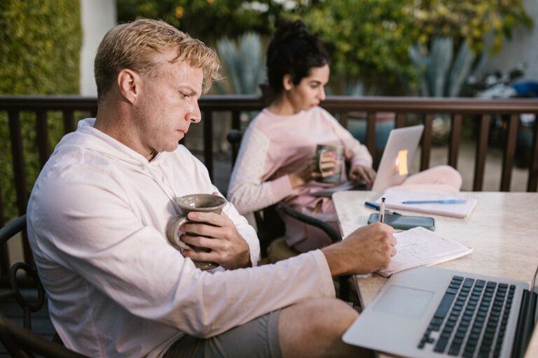 Effective Tips to Improve Your Focus While Working from Home